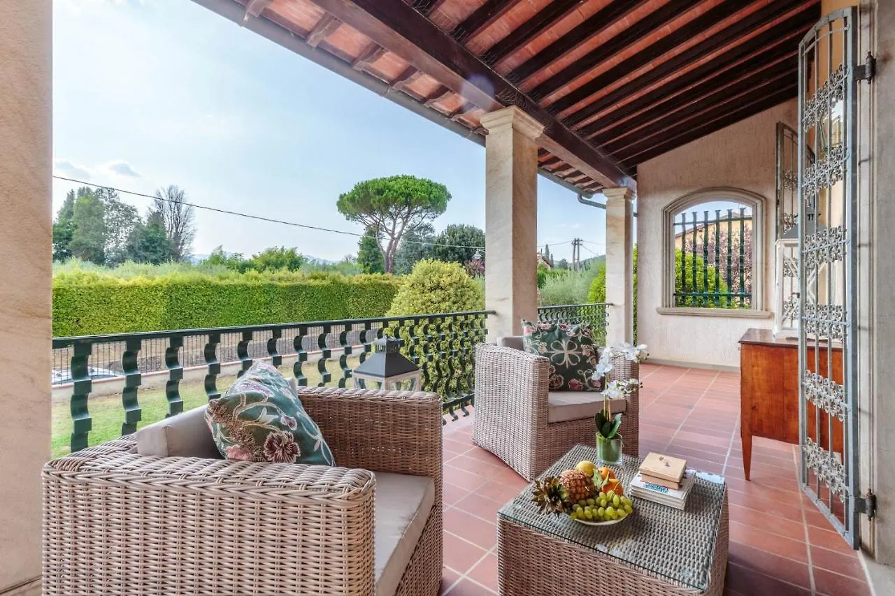 Villa Cesare 4 Bedroom Villa With Pool Lucca 0*,